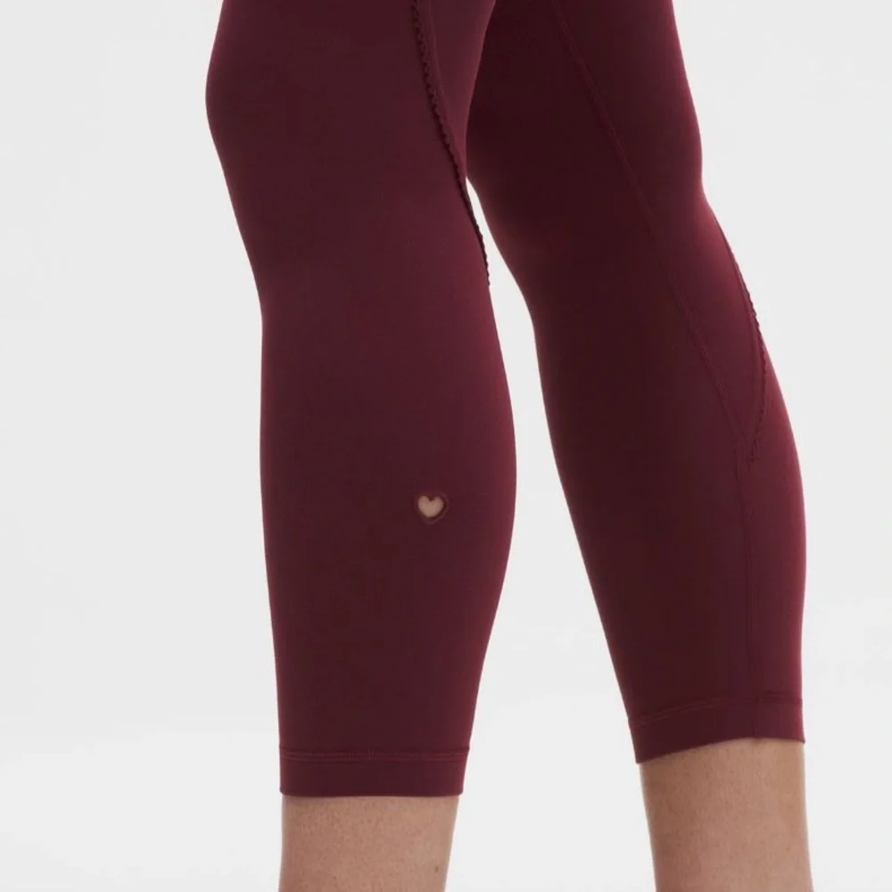 Lululemon Groove No Line High-Rise Tight Heart burgundy Valentines Day New